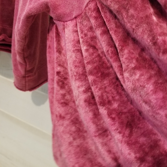 {M} Free People Sleeves Glorious Sleeves Velvet Sleeves on Sweatshirt Body - Picture 6 of 11